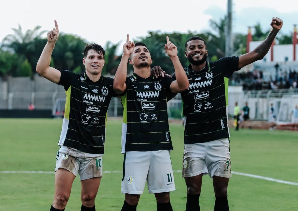 Pemain PSS Sleman merayakan gol ke gawang Madura United di laga terakhir Liga 1 2024/2025, Sabtu (24/5/2025).