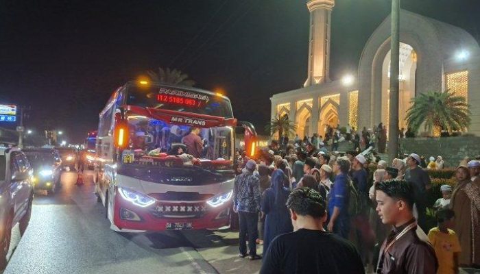 Tanah Bumbu Berangkatkan Jemaah Calon Haji ke Asrama Banjarbaru