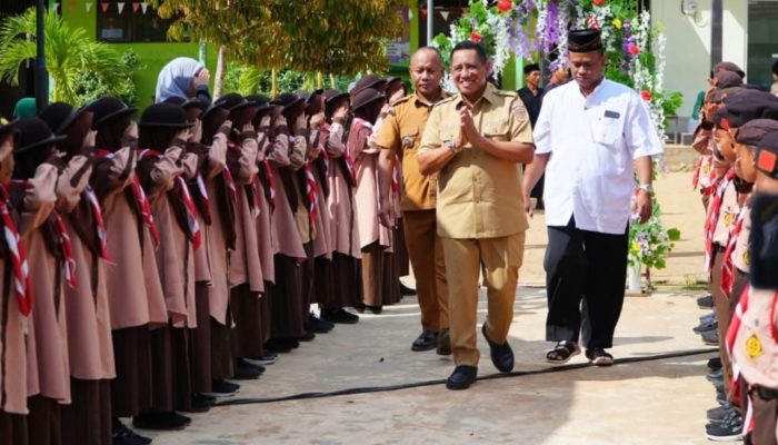 Wabup Tanah Laut Hadiri Wisuda Santri dan Resmikan Gedung Baru SMP IT Darul Ulum Kintap