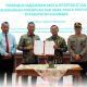 Bupati Sukamara H. Masduki, S.T. menandatangani nota kesepakatan bersama Pengadilan Agama di Aula Kantor Bupati, Selasa (13/6/2025).