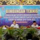 Asisten III Setda Murung Raya, Batara, membuka Bimtek Kearsipan Elektronik bersama peserta dari seluruh perangkat daerah. (Dok. Prokopim Mura)