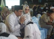 Bupati Tanah Bumbu Hadiri Wisuda Santri, Kalungkan Medali untuk Putrinya