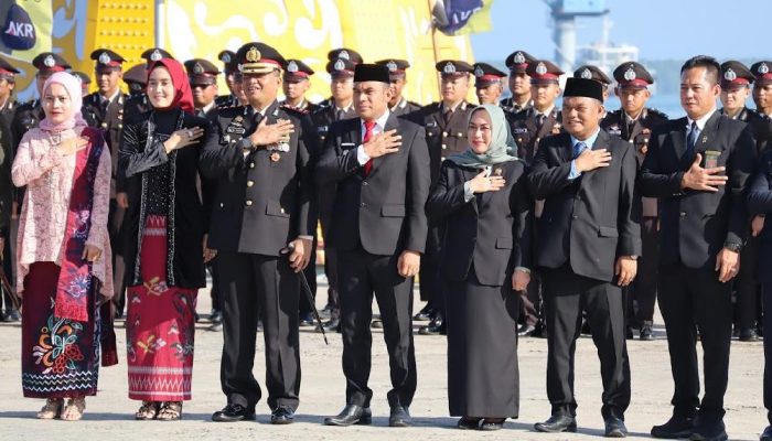 Wabup Syairi Mukhlis Hadiri Puncak HUT Bhayangkara ke-79 di Kotabaru