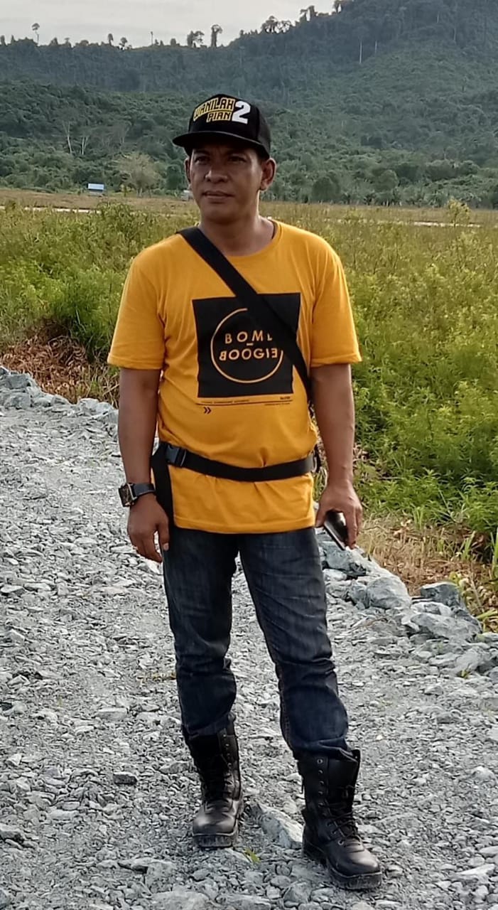 Kepala Desa Sungai Pasir, Kaspul Anwar, memberikan penjelasan terkait prioritas pembangunan desa tahun 2025 kepada media, Rabu (9/7/2025). (Foto: Dokumentasi Pemdes Sungai Pasir)