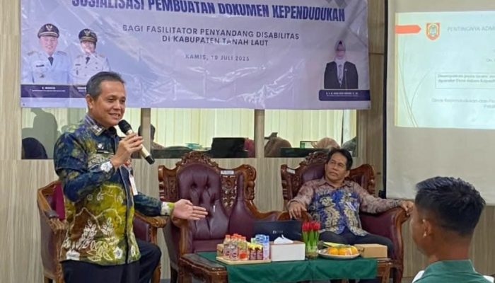 Disdukcapil Tanah Laut Sosialisasikan Pentingnya Dokumen Kependudukan untuk Penyandang Disabilitas