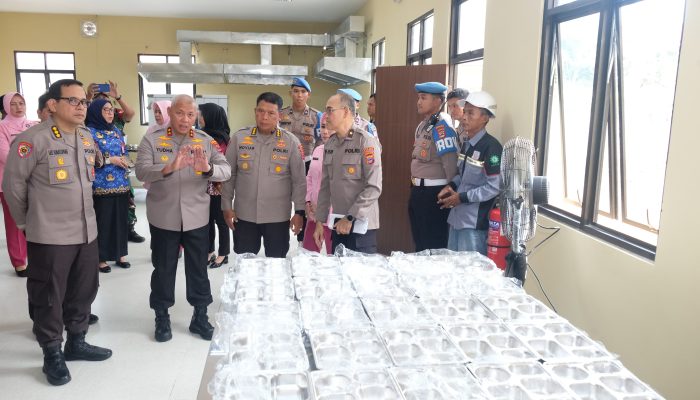 Kapolri Resmikan SPPG Polda Kalsel di Banjarbaru, Siap Layani 13 Sekolah