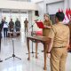 Wakil Bupati Pulang Pisau, Ahmad Jayadikarta, saat memimpin prosesi pelantikan Damang Kepala Adat Kecamatan Kahayan Hilir periode 2025–2031, disaksikan jajaran Forkopimda dan tokoh masyarakat Dayak, Selasa (22/7/2025).