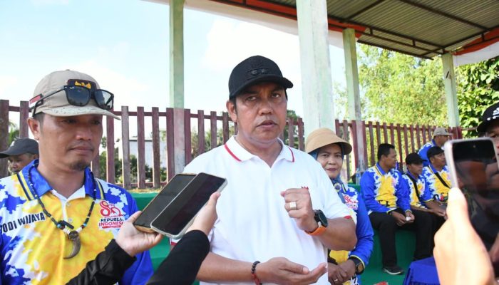 Turnamen Sepak Bola Antar Desa Meriahkan HUT ke-80 RI di Pandih Batu Pulang Pisau