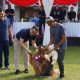 Ket Foto : Salah satu peserta menunjukkan ketangkasan anjingnya dalam lomba agility saat peringatan Hari Bhayangkara ke-79 di halaman Mapolda DIY, Sabtu (26/7/2025). (Foto: Humas Polda DIY)
