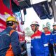 Ket Foto : Direktur RID Pertamina Patra Niaga, Hari Purnomo, memantau langsung pengisian mobil tangki BBM untuk Jember di Instalasi Surabaya Group, Selasa (30/7/2025). (Foto: Dok. Pertamina Patra Niaga)