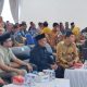 Bupati Tanah Bumbu Andi Rudi Latif saat mengikuti peluncuran nasional Koperasi Merah Putih secara virtual dari Gedung Mahligai Bersujud, Senin (21/7/2025).