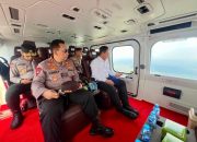 Kapolri Jenderal Listyo Sigit Prabowo memimpin patroli udara untuk meninjau titik api karhutla di Rokan Hulu, Riau, Kamis (24/7/2025). (Foto: Divhumas Polri)