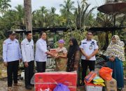Pemkab Tanah Bumbu Salurkan Bantuan untuk Korban Kebakaran di Desa Manurung