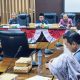 Rapat kerja DPRD Tanah Bumbu membahas usulan pembangunan Posko Terpadu Pelayanan Reaksi Cepat bersama pemerintah daerah, Senin (4/8/2025).