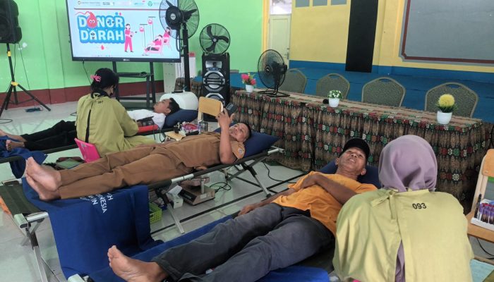 United Tractors Dukung Donor Darah di SMKN 1 Gambut Lewat Program UTCare
