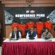 AKBP Slamet Riyanto (kanan) saat memberikan keterangan pers terkait penangkapan lima pelaku judi online oleh Polda DIY, Rabu (6/8/2025)