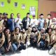 Bupati Tanah Bumbu Andi Rudi Latif berfoto bersama mahasiswa KKN Tematik FPIK ULM dan jajaran Pemerintah Kecamatan Simpang Empat, Minggu (10/8/2025).