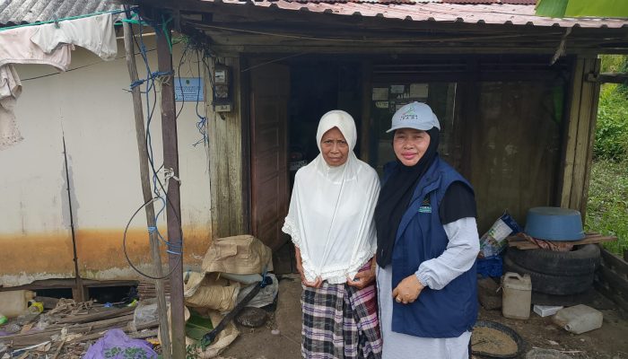 Juairiyah, Lansia di Tanah Laut yang Hidupi Anak Disabilitas dan Menantu Tunanetra