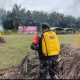 Suasana kesiapan penanggulangan karhutla Kodim 1004/Kotabaru di Lapangan Sepak Bola PT Tapian Nadenggan, Desa Serongga, Senin (11/8/2025).
