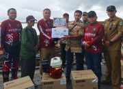 Pemkab Kapuas Salurkan Bantuan Korban Kebakaran Warga Desa Anjir Kalampan