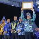 Panggung pembukaan Festival Budaya Saijaan (FBS) 2025 di Siring Laut Kotabaru menampilkan pertunjukan kolosal “Magic From The Sea” yang memukau ribuan penonton.