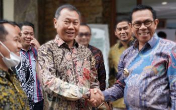 Presiden IIBF Heppy Trenggono bersama Wali Kota Batu Nurochman membuka Silaturahmi Nasional ke-16 di Kota Batu, Kamis (28/8/2025).