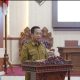 Bupati Sukamara H. Masduki menyampaikan pidato pengantar Raperda Perubahan APBD 2025 pada Rapat Paripurna DPRD, Senin (25/2/2025).