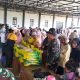 Kodim 1022/Tanah Bumbu bersama Bulog dan Pemda melaksanakan Gerakan Pangan Murah di Pasar Sabtu Simpang Empat.
