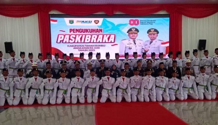 Tanah Bumbu Resmi Kukuhkan 48 Paskibraka untuk HUT RI ke-80
