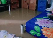 Banjir Rendam Sejumlah Wilayah Kotabaru, Rumah Kepala Desa Ikut Terendam