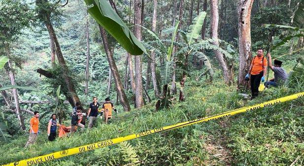 Lokasi penemuan potongan tubuh korban mutilasi di tebing Pacet Selatan, Mojokerto. (Foto: Dok. Polda Jatim)