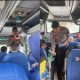 IPDA Wahyu Bagus Pratama bersama Sat Lantas Polres Kotabaru menyapa driver Damri dan ASN dalam program Polantas Menyapa, Kamis (11/9/2025).