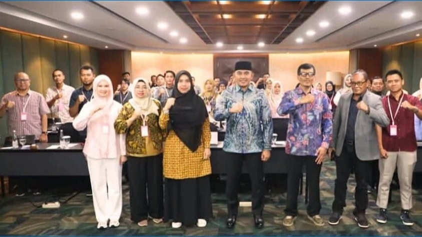 Bupati Tanah Laut H. Rahmat Trianto membuka Bimtek Audit BUMD dan Pengawasan Hibah yang digelar Inspektorat Tala di Bandung, Kamis (11/9/2025).