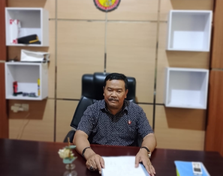 Kasat Intelkam Polres Tanah Laut, IPTU Mukim Permana, saat memberikan keterangan mengenai pelayanan loket khusus pembuatan SKCK untuk 2.721 calon PPPK Paruh Waktu di Pelaihari, Jumat (6/9/2025).