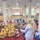 Anak-anak TK di Kotabaru antusias mengikuti kegiatan mendongeng yang digelar Dispersip Kotabaru bersama pendongeng Kak Yanti, Senin (15/9/2025)