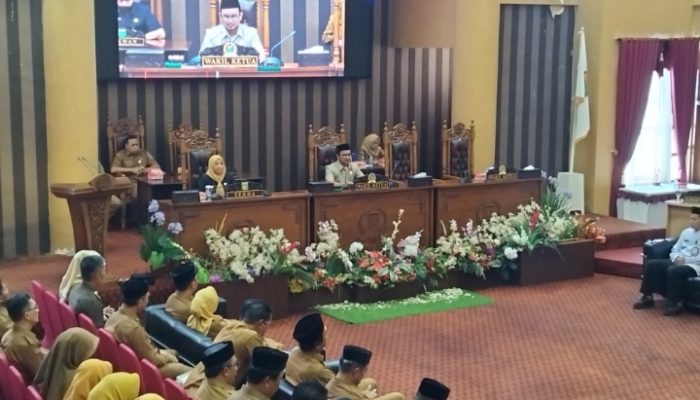 DPRD Tanah Bumbu Bahas Raperda Kerjasama Daerah, Bupati Jawab Pemandangan Fraksi