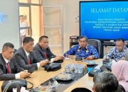 Peserta PKN II Angkatan XXIII mengunjungi DK2UKM Majalengka untuk belajar inovasi UMKM lewat program GASIK yang sukses dorong pelaku usaha lokal.