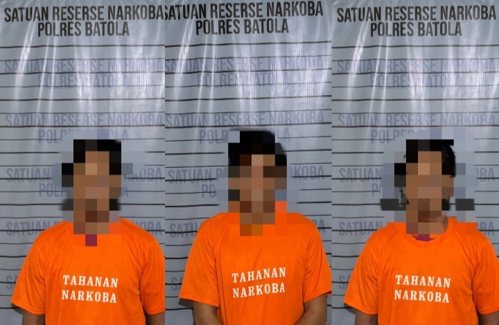 Tiga pria yang diduga sebagai pengedar sabu di Kecamatan Anjir Pasar diamankan Sat Narkoba Polres Batola untuk menjalani pemeriksaan lebih lanjut.