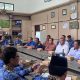 Suasana Rakor KP-SPAM di Aula DPMD Tanah Bumbu, dihadiri perwakilan kecamatan se-Kabupaten, membahas penguatan pengelolaan air bersih desa.