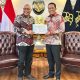 Ketua Umum PWI Akhmad Munir bersama jajaran pengurus usai menerima SK AHU dari Kemenkumham RI di Jakarta. (Foto: dok. PWI/detik.com)