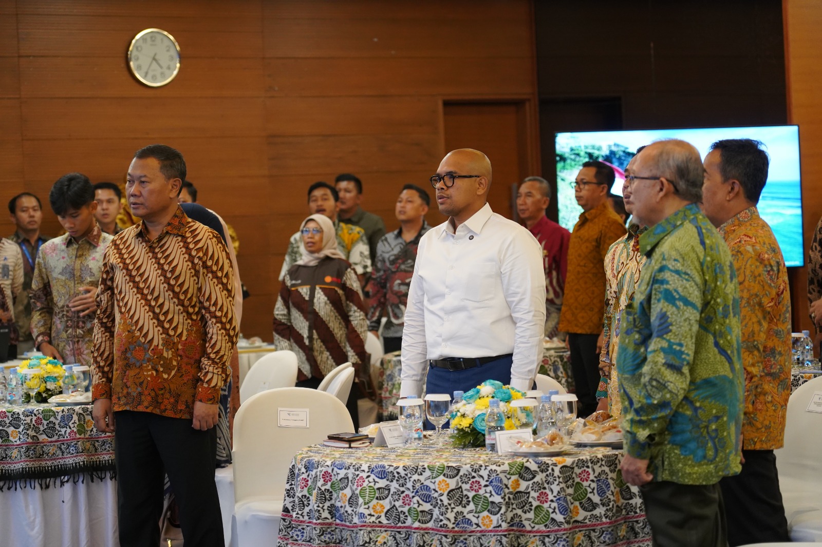 Suasana kegiatan Rapat Koordinasi (Rakor) Percepatan Ekonomi Batang yang digelar Kementerian Perdagangan bersama Perkumpulan Masyarakat Batang (PMB), Selasa (14/10/2025).
