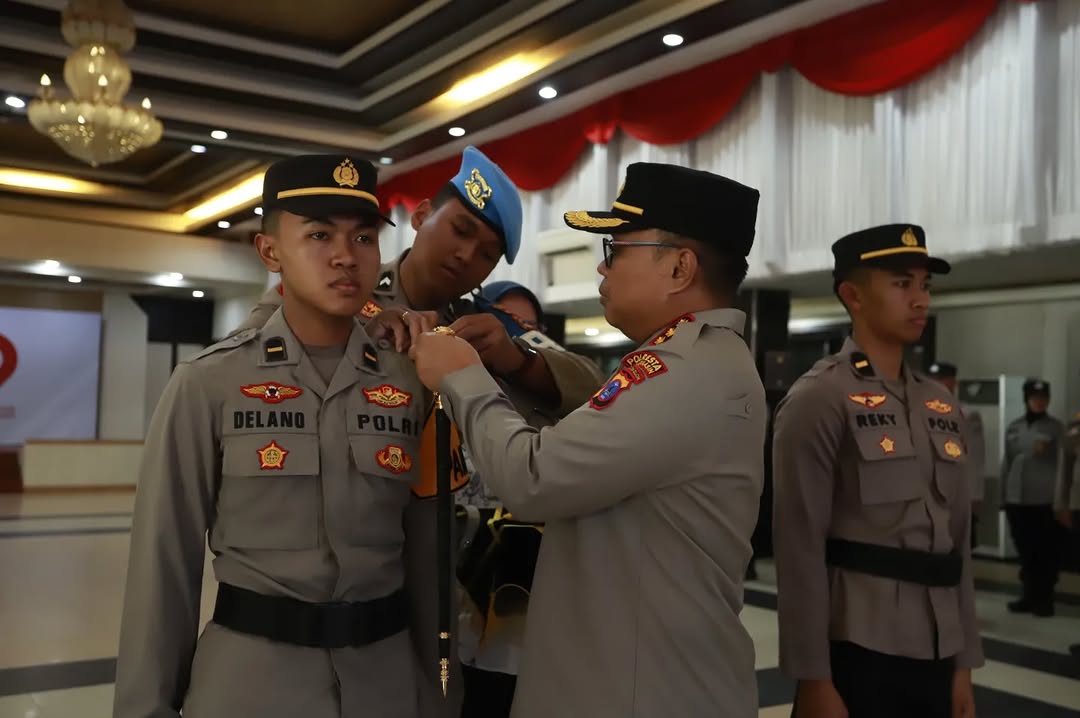 Kapolresta Banjarmasin Kombes Pol. Cuncun Kurniadi memimpin launching Pamapta SPKT Polresta Banjarmasin sebagai wujud Polri Presisi.