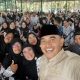 Bupati Tanah Laut Rahmat Trianto berfoto bersama para guru pada peringatan HUT ke-80 PGRI dan Hari Guru Nasional 2025 di Pelaihari.