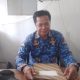 Ket Foto : Ketua Koordinator Olahraga Kecamatan KOK Selat, Syarifullah, saat dibincangi awak media dikantornya, Selasa (28/10/2025).