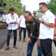 Bupati Sukamara H. Masduki melakukan monitoring peningkatan ruas jalan Desa Sungai Pasir untuk memperlancar akses ke area persawahan.
