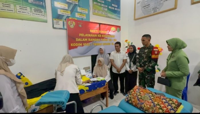 TMMD ke-126 Kodim Tanah Bumbu Warga Serbu Pasar Murah dan Layanan Gratis TNI