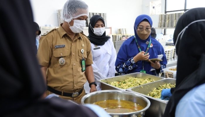 Wabup Kulon Progo Sidak Dapur Program Makan Bergizi Gratis, Pastikan Kualitas Gizi dan Keamanan Pangan
