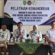 Instruktur Dinas Perikanan Sukamara membimbing warga binaan Lapas Sukamara dalam pelatihan budidaya ikan air tawar.