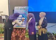 Ketua TP Posyandu Banjar Tandatangani Komitmen Implementasi Posyandu Enam Bidang SPM di Banjarbaru