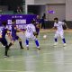 Aksi pemain Tim Futsal KORPRI Kalimantan Selatan saat menghadapi Tim Kementerian KUKM RI pada laga perdana PORNAS KORPRI XVII di GOR Dempo, Palembang.
